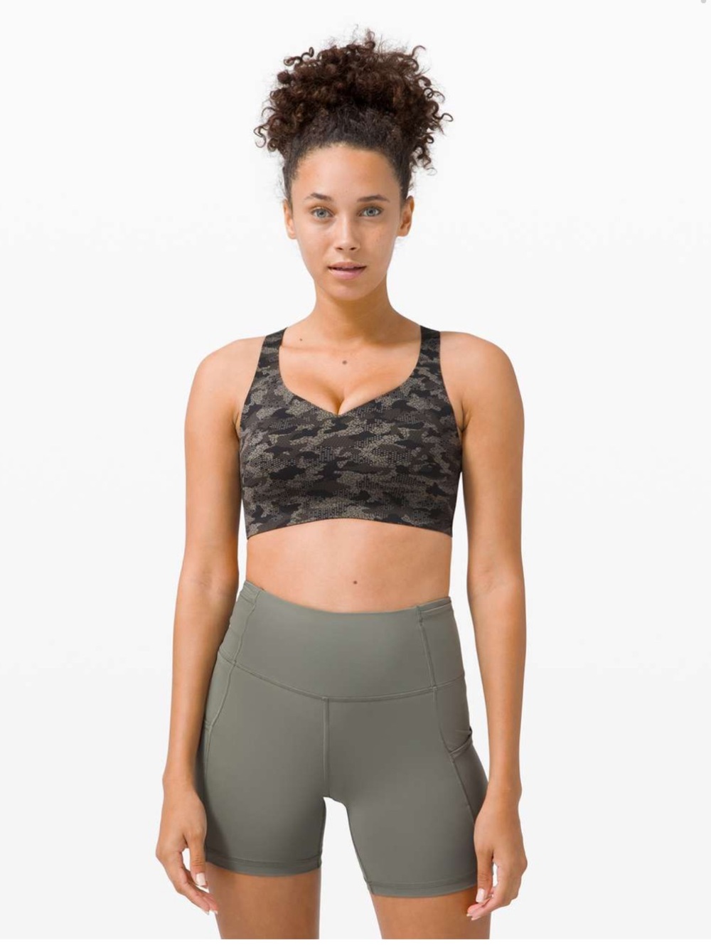 NWT lululemon Enlight Weave Sports Bra *High Impact in Collage Camo Black Multi